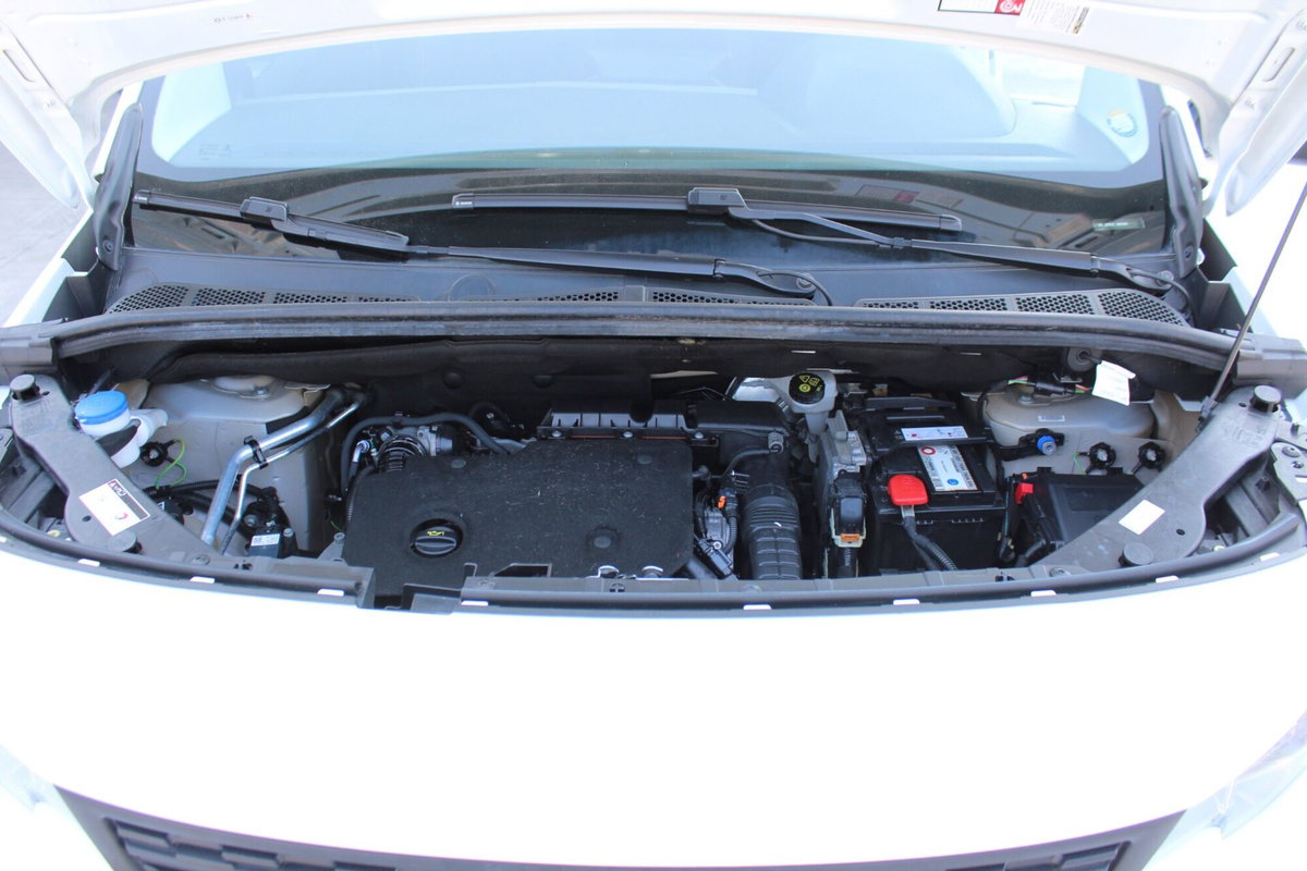 Peugeot Rifter BlueHDi 100 Active Standard (6)