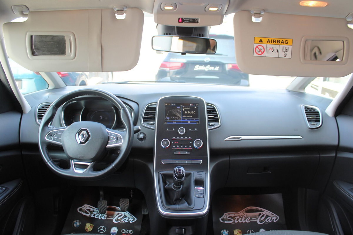 Renault Grand Scénic 1.7 blue dci Business 120cv (12)