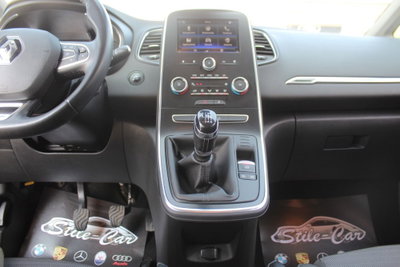 Renault Grand Scénic 1.7 blue dci Business 120cv (18)