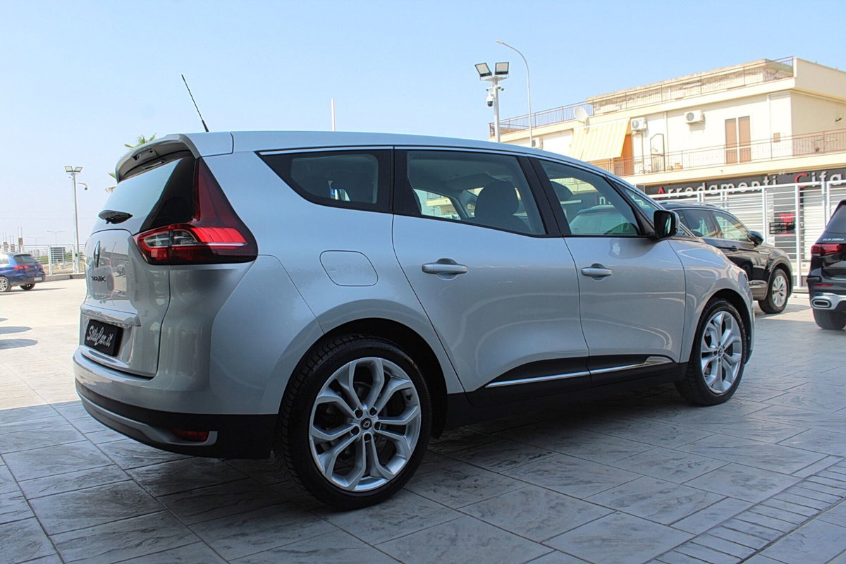 Renault Grand Scénic 1.7 blue dci Business 120cv (2)