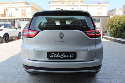 Renault Grand Scénic 1.7 blue dci Business 120cv (4)