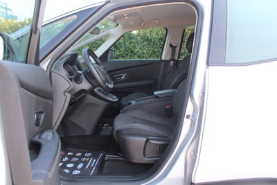 Renault Grand Scénic 1.7 blue dci Business 120cv (7)