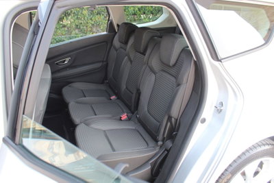 Renault Grand Scénic 1.7 blue dci Business 120cv (9)