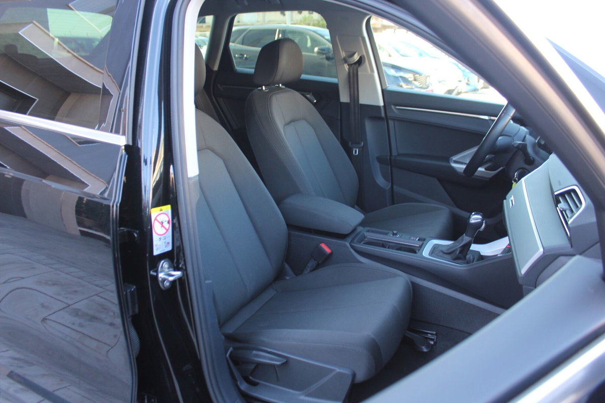 Audi Q3 35 TDI quattro S tronic Business Advanced (11)