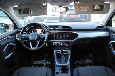 Audi Q3 35 TDI quattro S tronic Business Advanced (17)