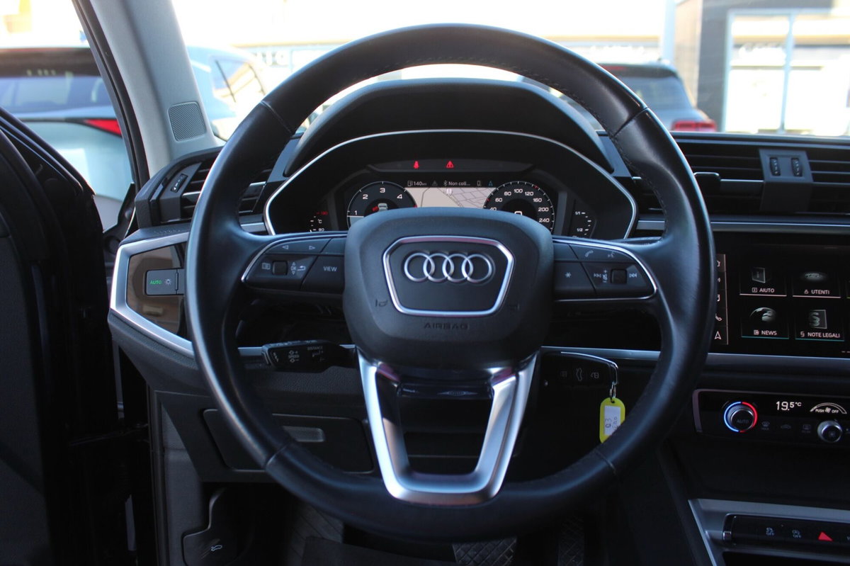 Audi Q3 35 TDI quattro S tronic Business Advanced (19)
