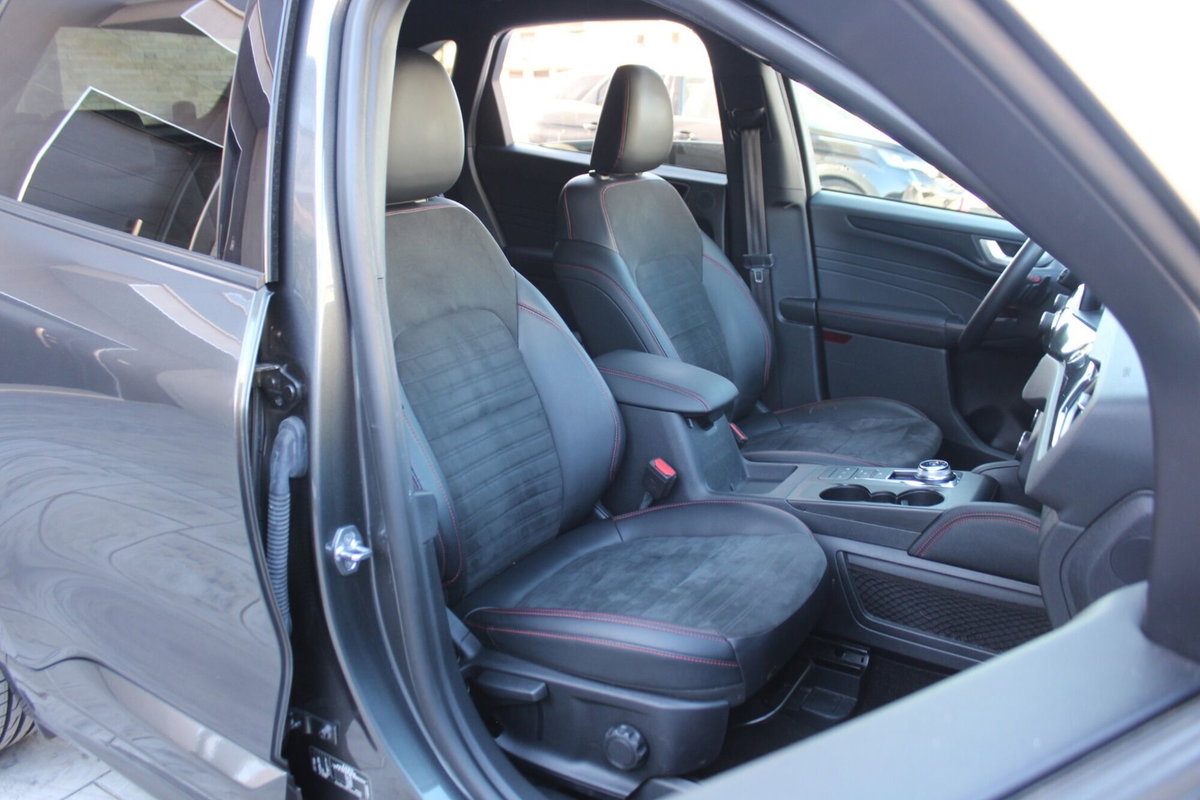 Ford Kuga 1.5 EcoBlue 120 CV aut. 2WD ST-Line X Design (10)