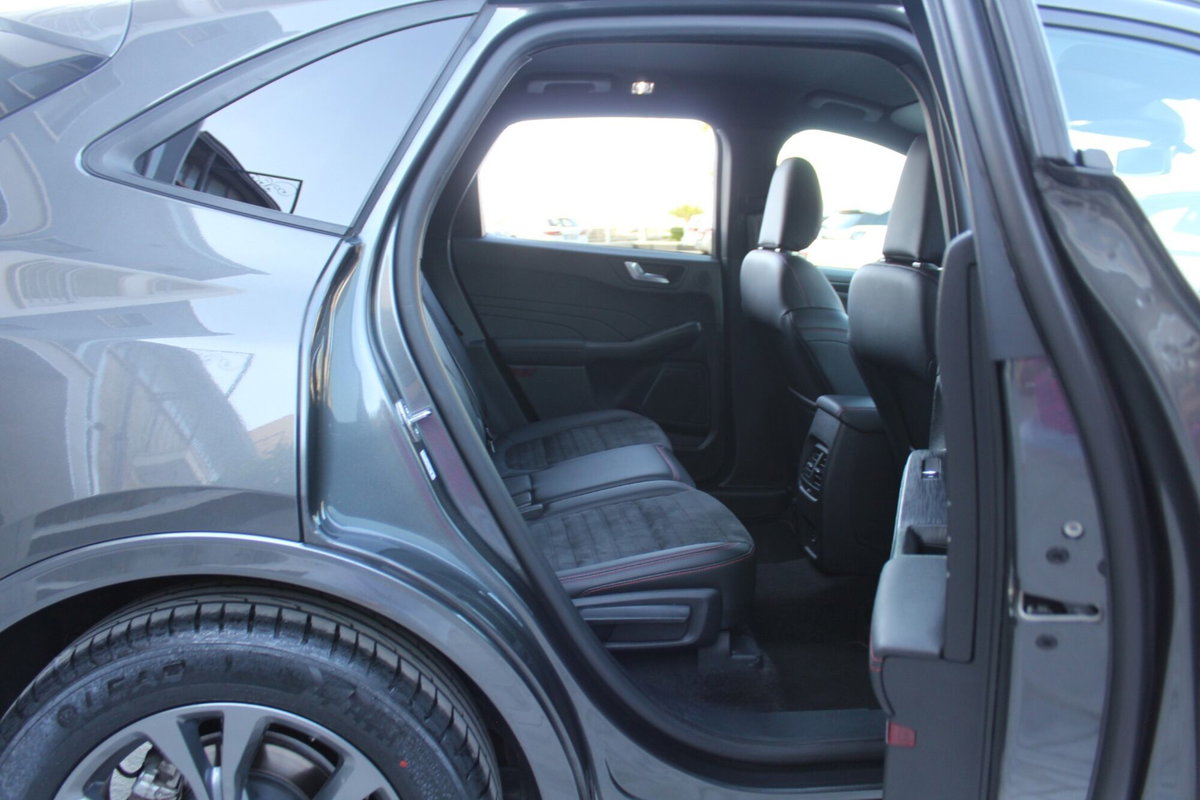 Ford Kuga 1.5 EcoBlue 120 CV aut. 2WD ST-Line X Design (13)