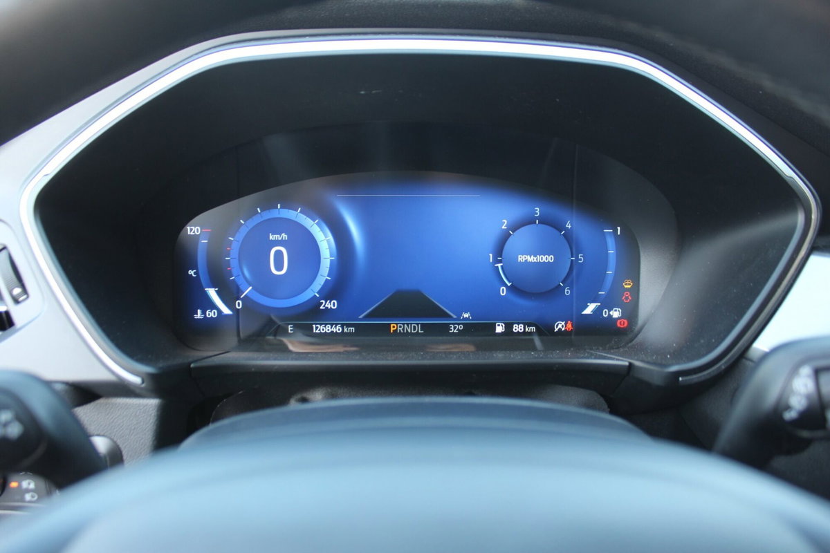 Ford Kuga 1.5 EcoBlue 120 CV 2WD Titanium (17)