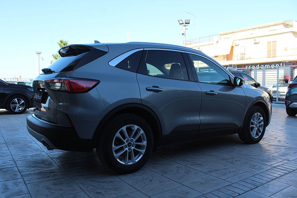 Ford Kuga 1.5 EcoBlue 120 CV 2WD Titanium (2)