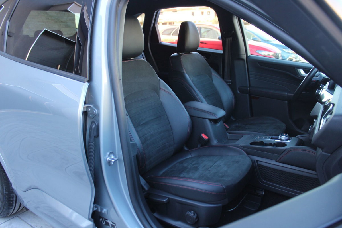 Ford Kuga 1.5 EcoBlue 120 CV aut. 2WD ST-Line X (10)
