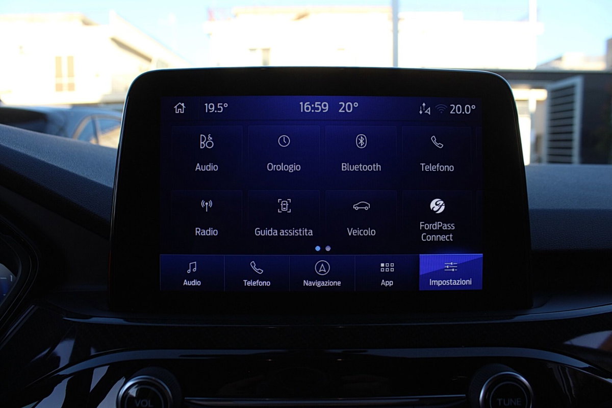 Ford Kuga 1.5 EcoBlue 120 CV aut. 2WD ST-Line X (20)