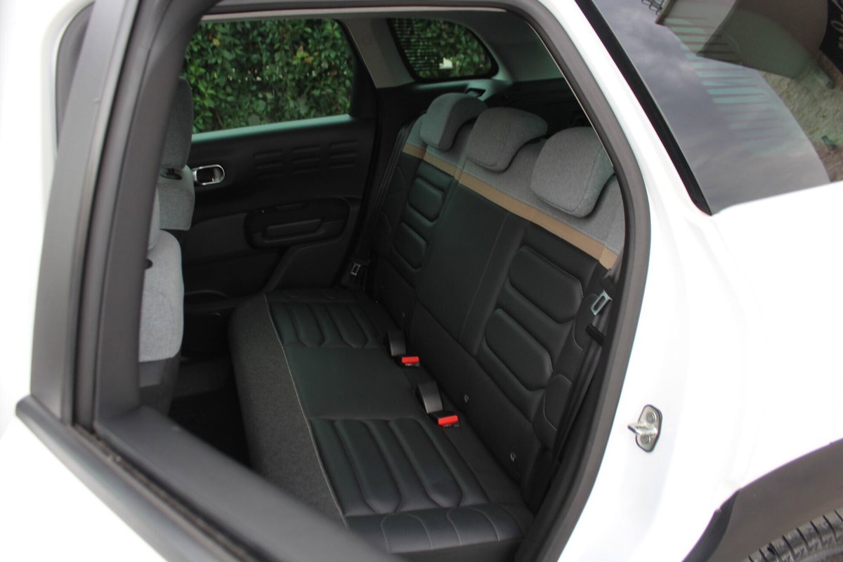 Citroen C3 Aircross BlueHDi 110 S&S Feel (11)
