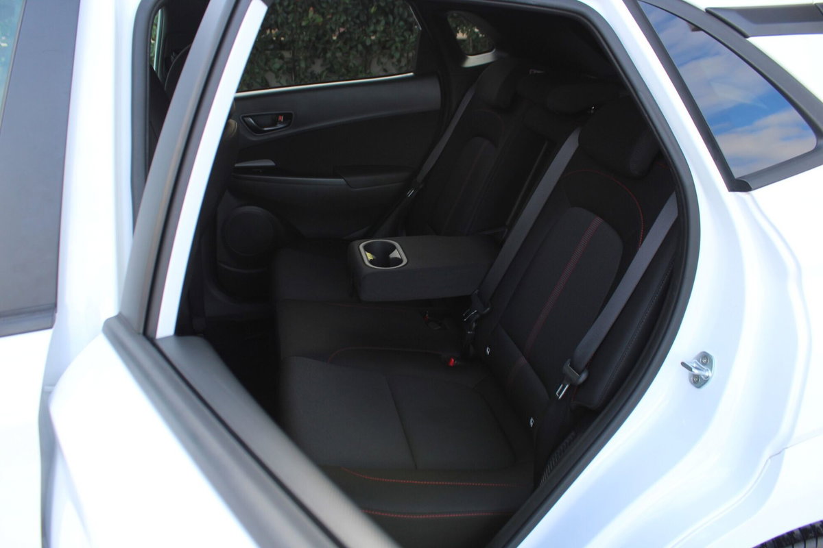 Hyundai Kona 1.6 CRDI Hybrid 48V iMT NLine (12)