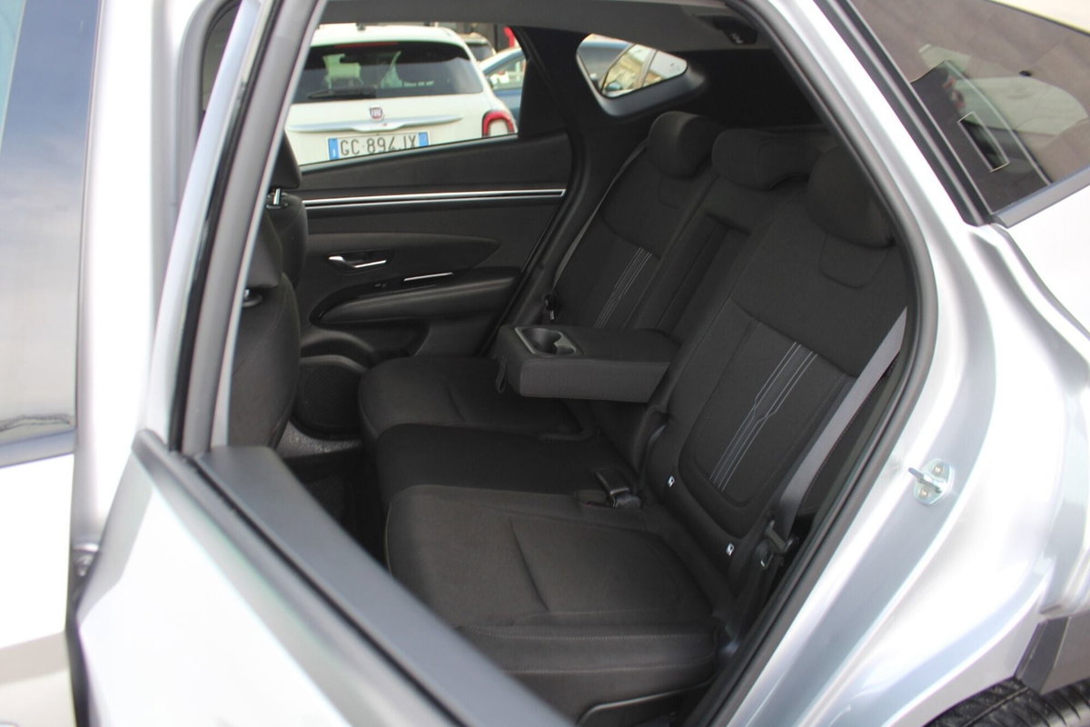 Hyundai Tucson 1.6 CRDi 136CV 48V DCT XLine (11)