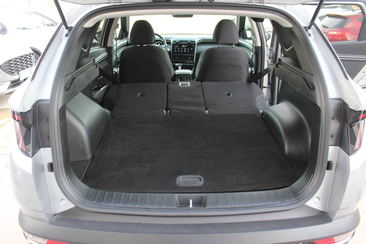 Hyundai Tucson 1.6 CRDi 136CV 48V DCT XLine (16)