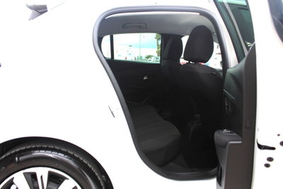 Peugeot 208 BlueHDi 100 Stop&Start 5 porte Active Pack (13)