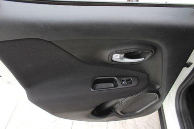 Jeep Renegade 1.6 Mjt 130 CV Longitude (14)