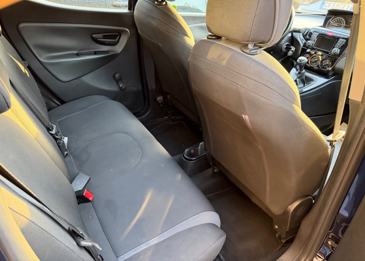 Lancia Ypsilon 1.3 MJT 16V 95 CV 5 porte S&S Gold (10)