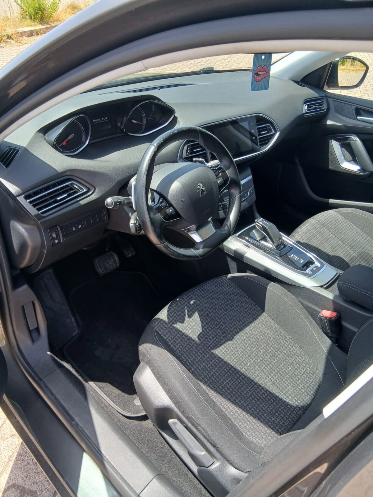 Peugeot 308 BlueHDi 130 S&S Active Business (5)