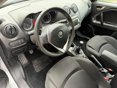 Alfa Romeo MiTo 1.4 T 120 CV GPL Urban (11)