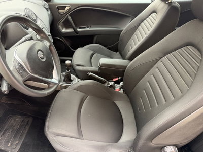 Alfa Romeo MiTo 1.4 T 120 CV GPL Urban (12)