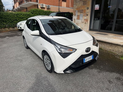 Toyota Aygo Connect 1.0 VVT-i 72 CV 5 porte x-cool usata