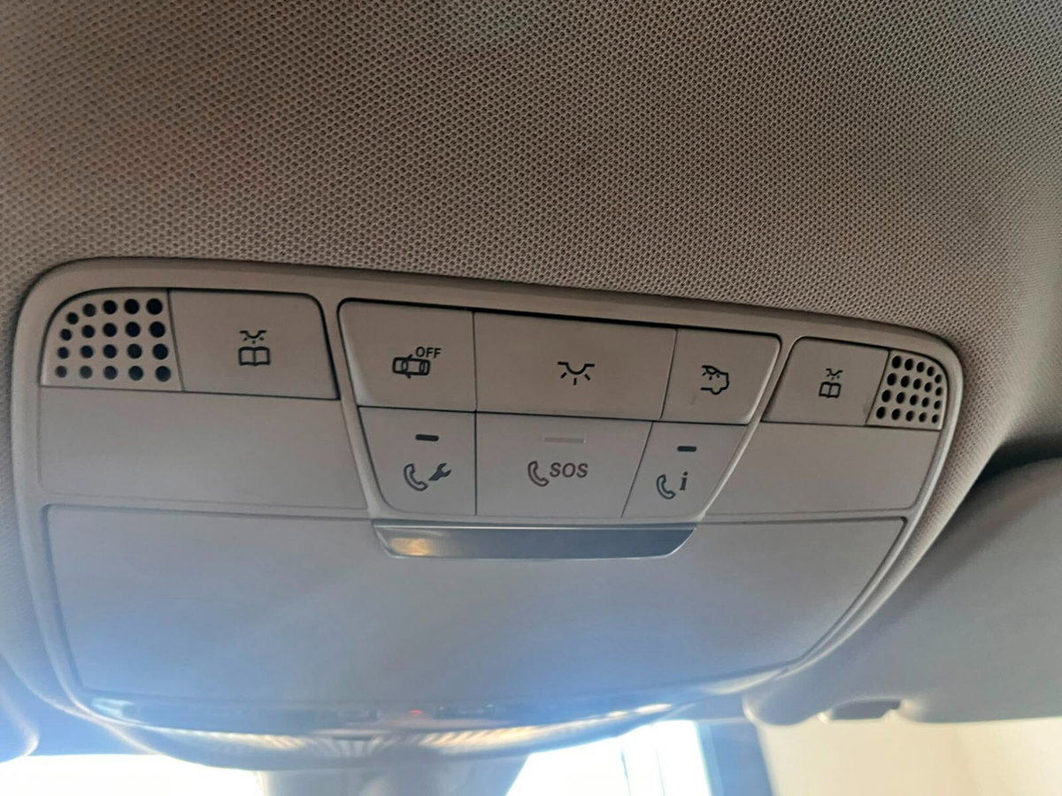 Mercedes-Benz Classe C Station Wagon 200 d Premium (14)