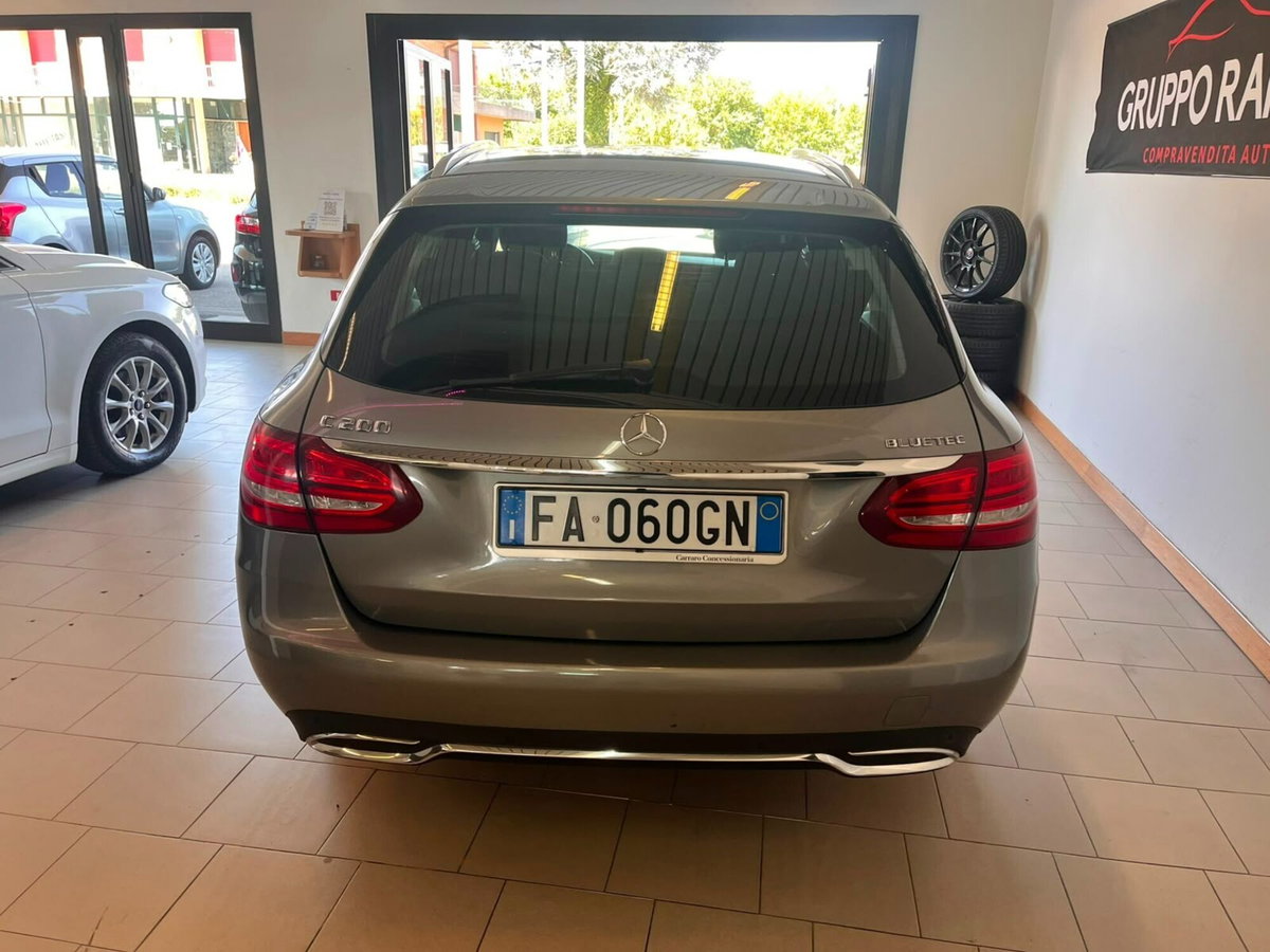 Mercedes-Benz Classe C Station Wagon 200 d Premium (5)