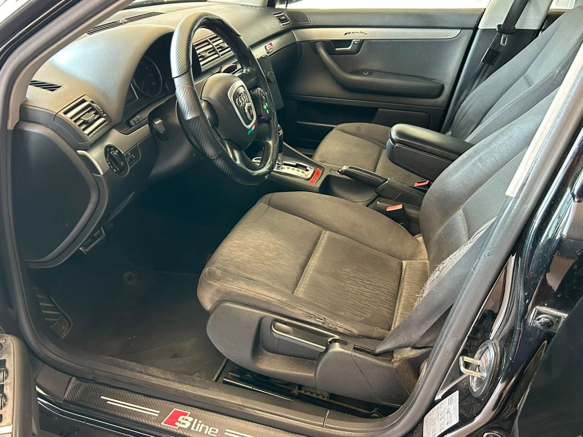 Audi A4 Avant 2.0 16V TDI (7)
