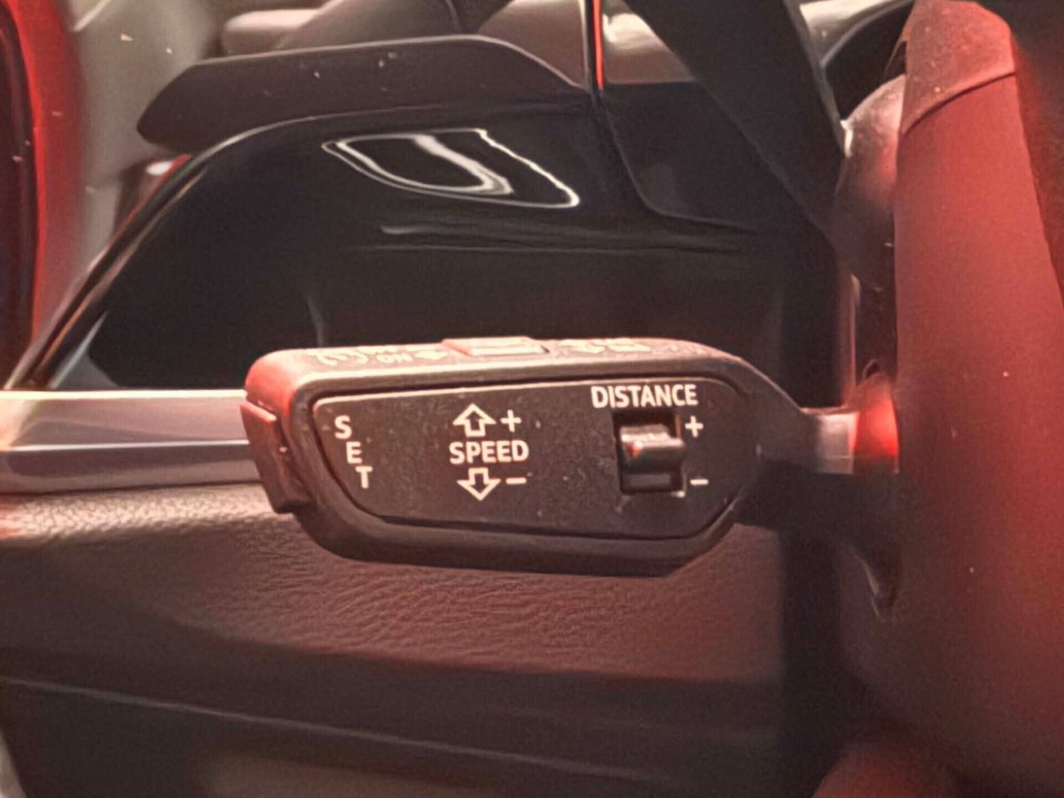 Audi Q3 35 TDI quattro S tronic Business Advanced (19)