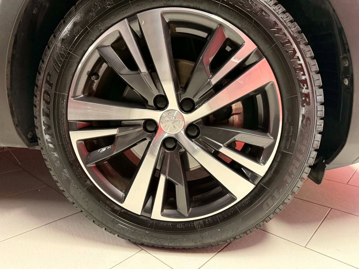 Peugeot 3008 BlueHDi 130 S&S EAT8 Allure Pack (5)