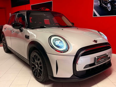 MINI Mini 1.5 Cooper Business 5 porte (2)