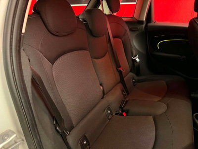 MINI Mini 1.5 Cooper Business 5 porte (4)