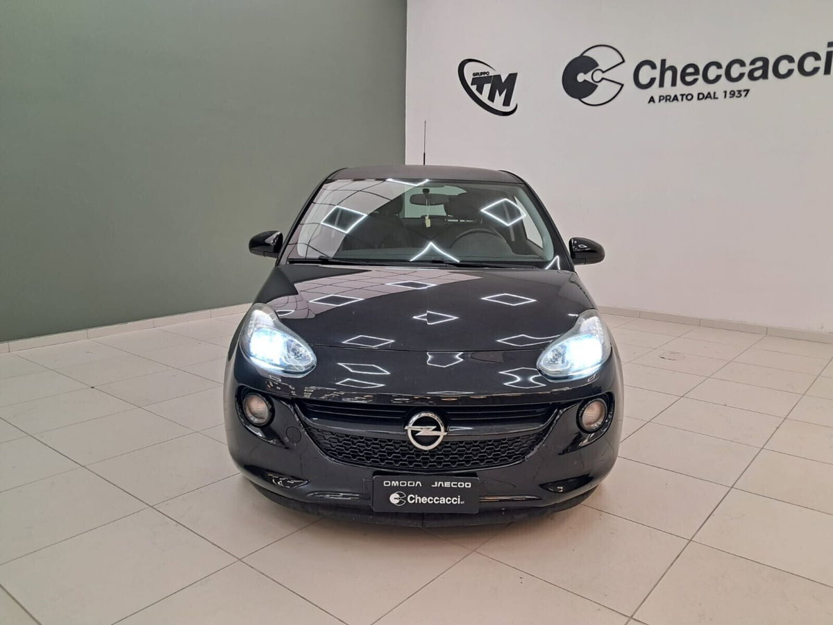Opel Adam 1.2 70 CV VR/46 Limited Edition (2)