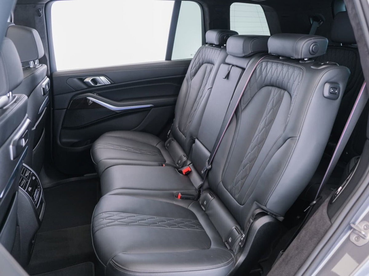 BMW X7 xDrive40d 48V (18)