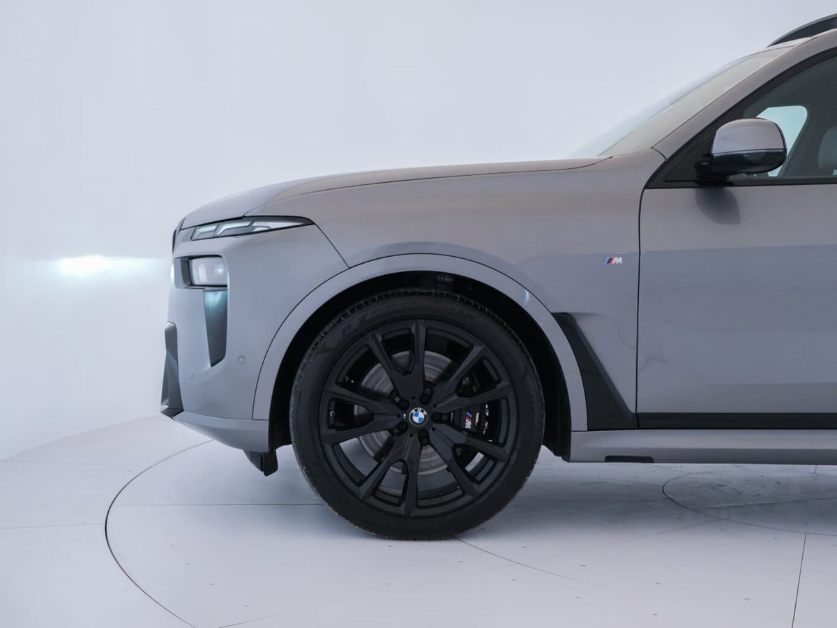 BMW X7 xDrive40d 48V (9)
