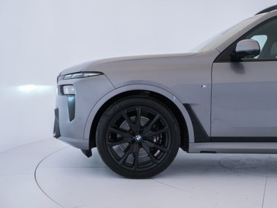 BMW X7 xDrive40d 48V (9)