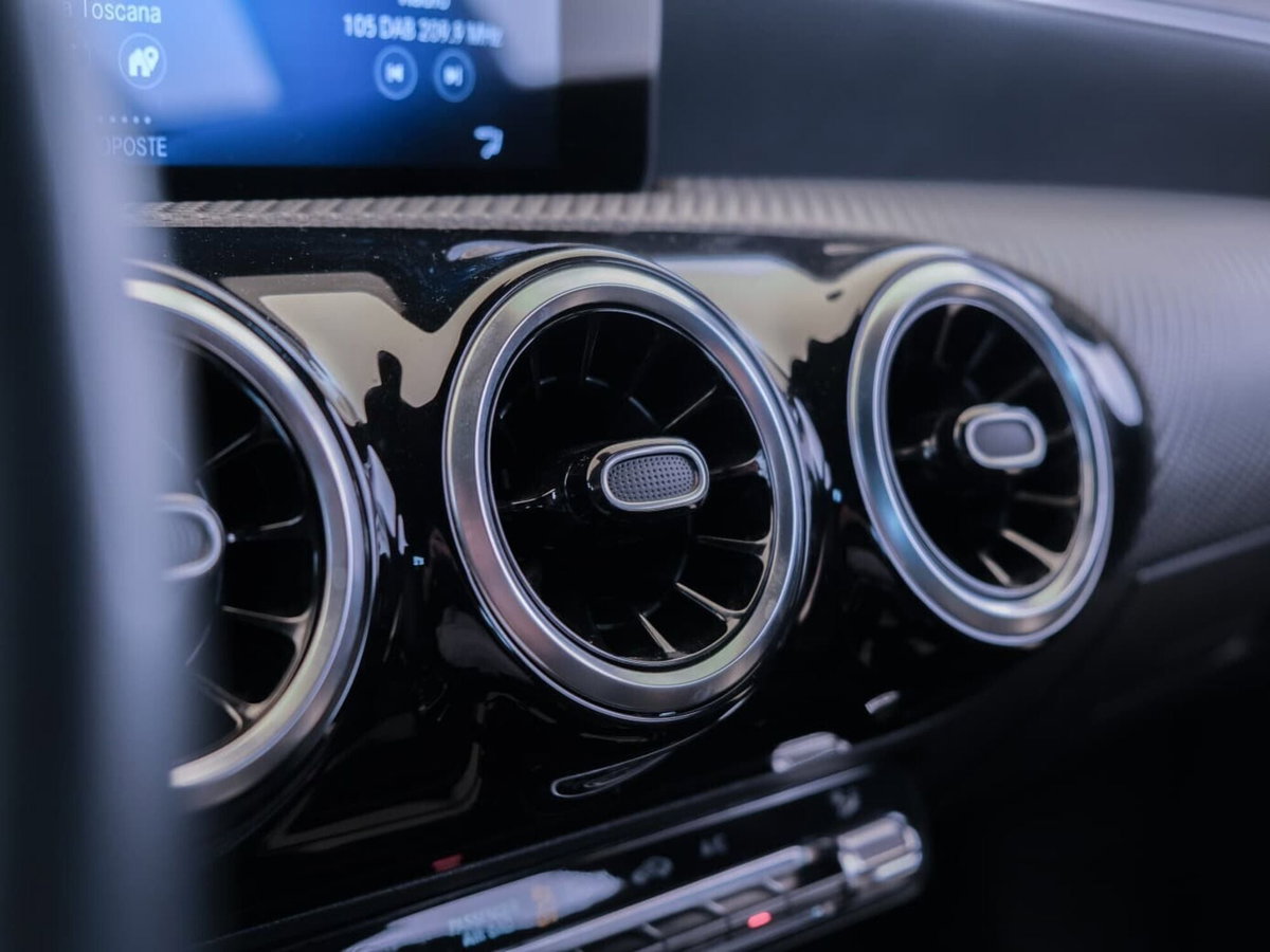 Mercedes-Benz CLA Shooting Brake 180 d Automatic Shooting Brake Business (19)