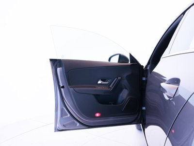 Mercedes-Benz CLA Shooting Brake 180 d Automatic Shooting Brake Business (8)