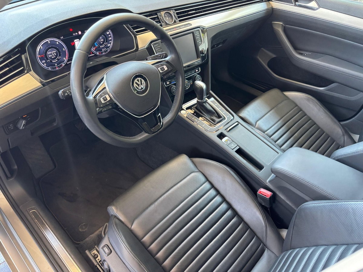 Volkswagen Passat Variant 2.0 TDI DSG Executive BlueMotion Tech. (10)