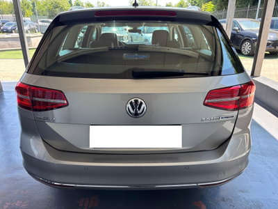 Volkswagen Passat Variant 2.0 TDI DSG Executive BlueMotion Tech. (6)