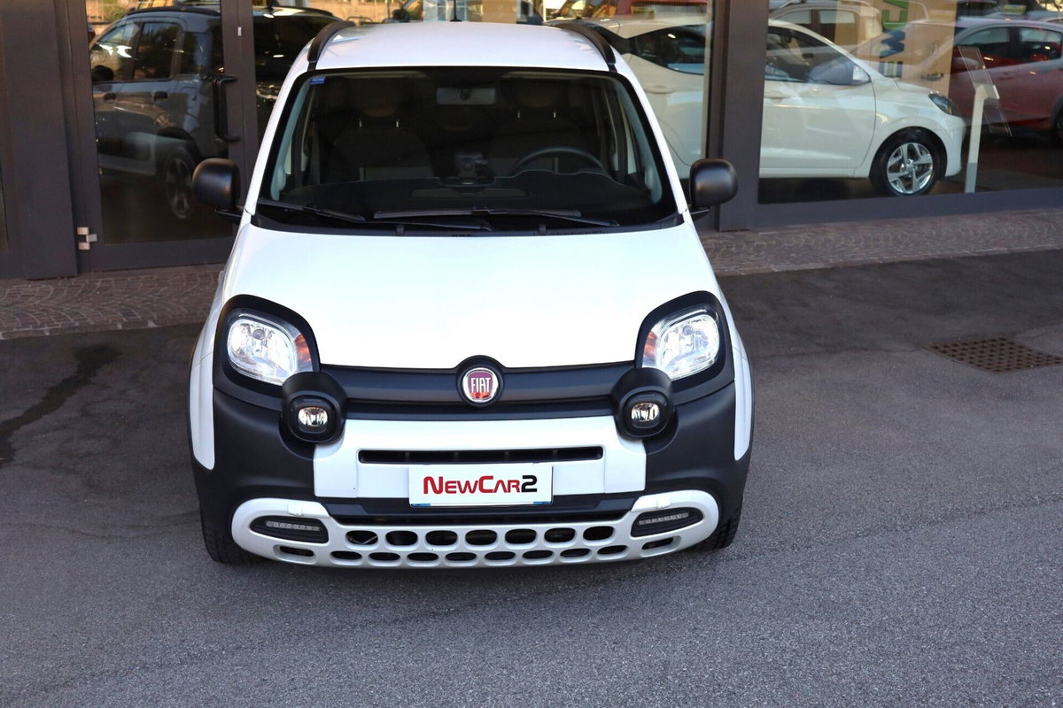 Fiat Panda 1.0 FireFly S&S Hybrid City Cross (2)