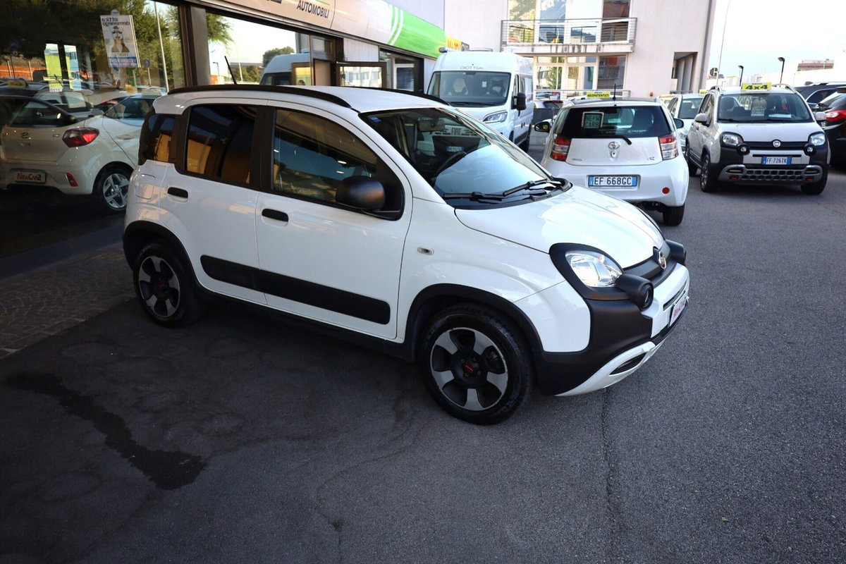 Fiat Panda 1.0 FireFly S&S Hybrid City Cross (6)