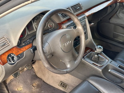 Audi A4 2.5 V6 TDI (9)