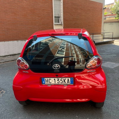 Toyota Aygo 1.0 12V VVT-i 5 porte (8)