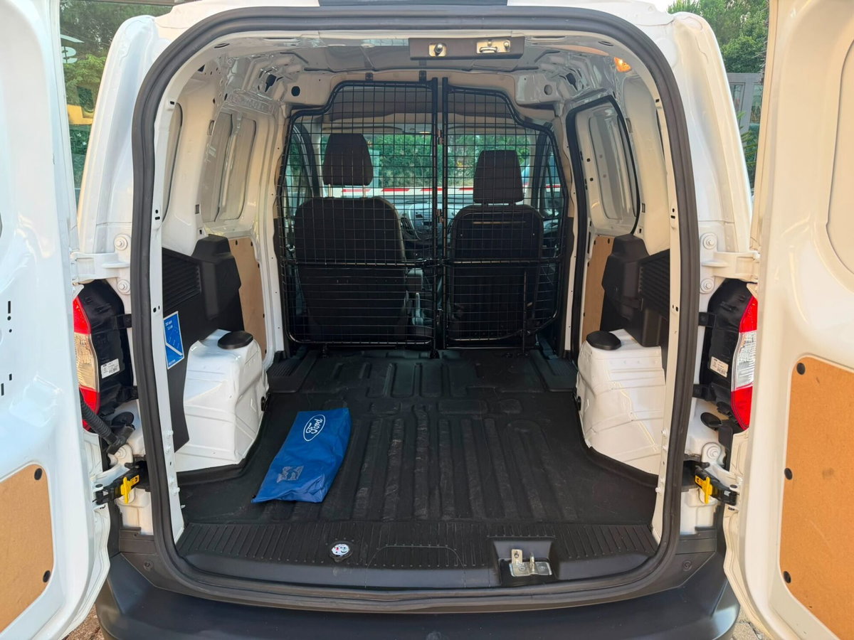 Ford Transit Courier 1.5 TDCi 100CV  Trend (6)