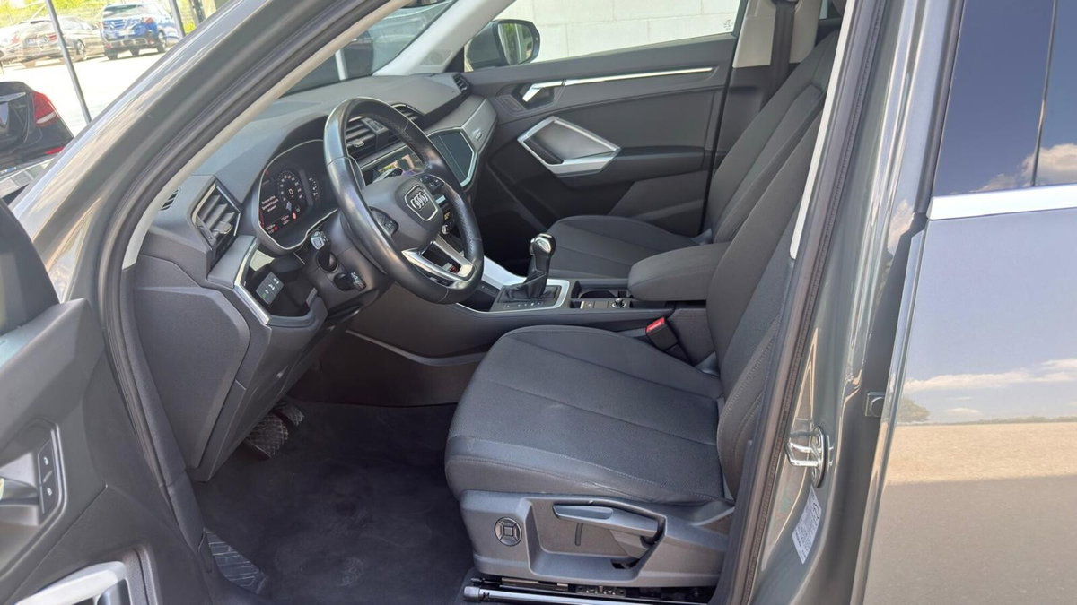 Audi Q3 Sportback 35 TDI quattro S tronic S line edition (12)