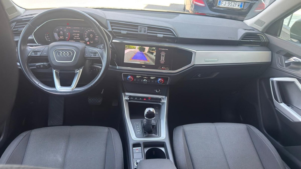 Audi Q3 Sportback 35 TDI quattro S tronic S line edition (15)