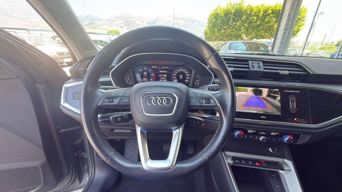 Audi Q3 Sportback 35 TDI quattro S tronic S line edition (16)